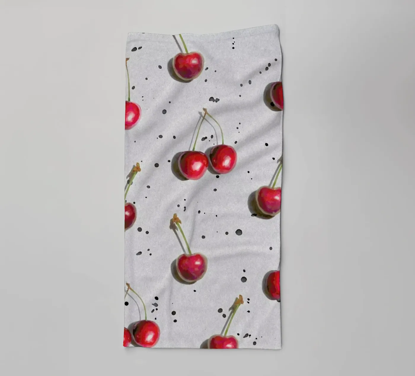 Fruit 1 towel by STUDIO LEEMO