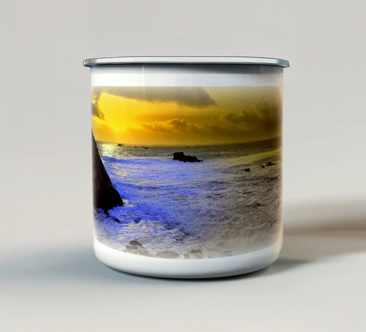 FAA89 tazza in smalto da Thierry vobmann photography