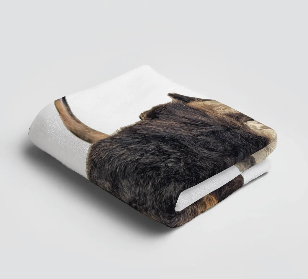 Majestic Power: Testa di Bisonte asciugamano da bagno da Curious Collections by Marielle Leenders