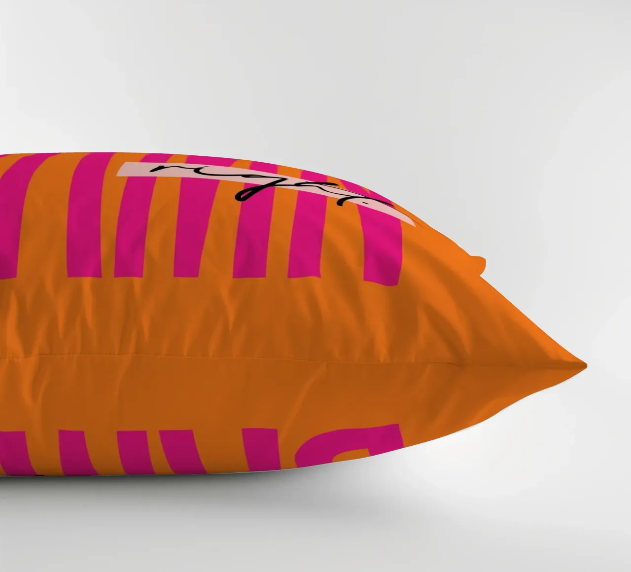 Damn Right - Orange cuscino da Malou-Studio