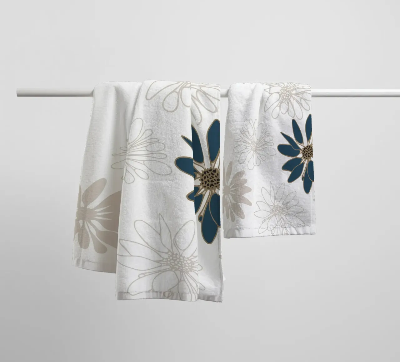 Bloom Boom Colour Slash Teal Beige asciugamano da bagno da Kate Westworth