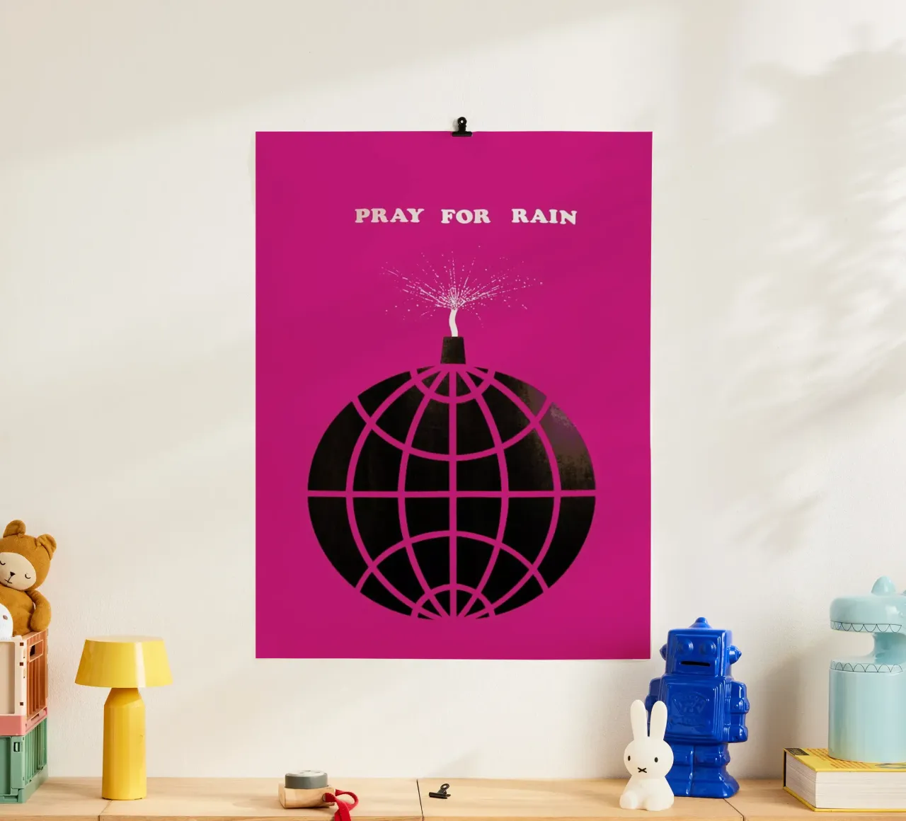 Pray For Rain poster con telaio in plastica da Simboli Design