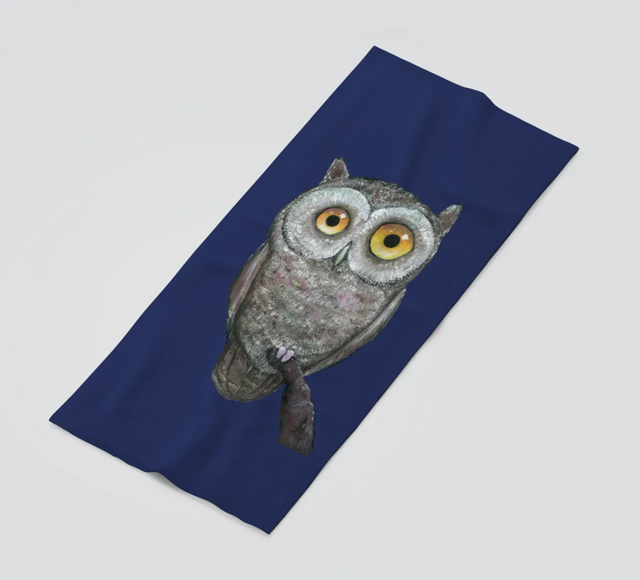 Un dipinto a olio di un buffo gufo telo mare da BwiseLizzy