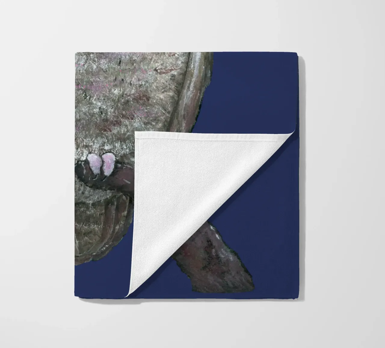 Un dipinto a olio di un buffo gufo telo mare da BwiseLizzy