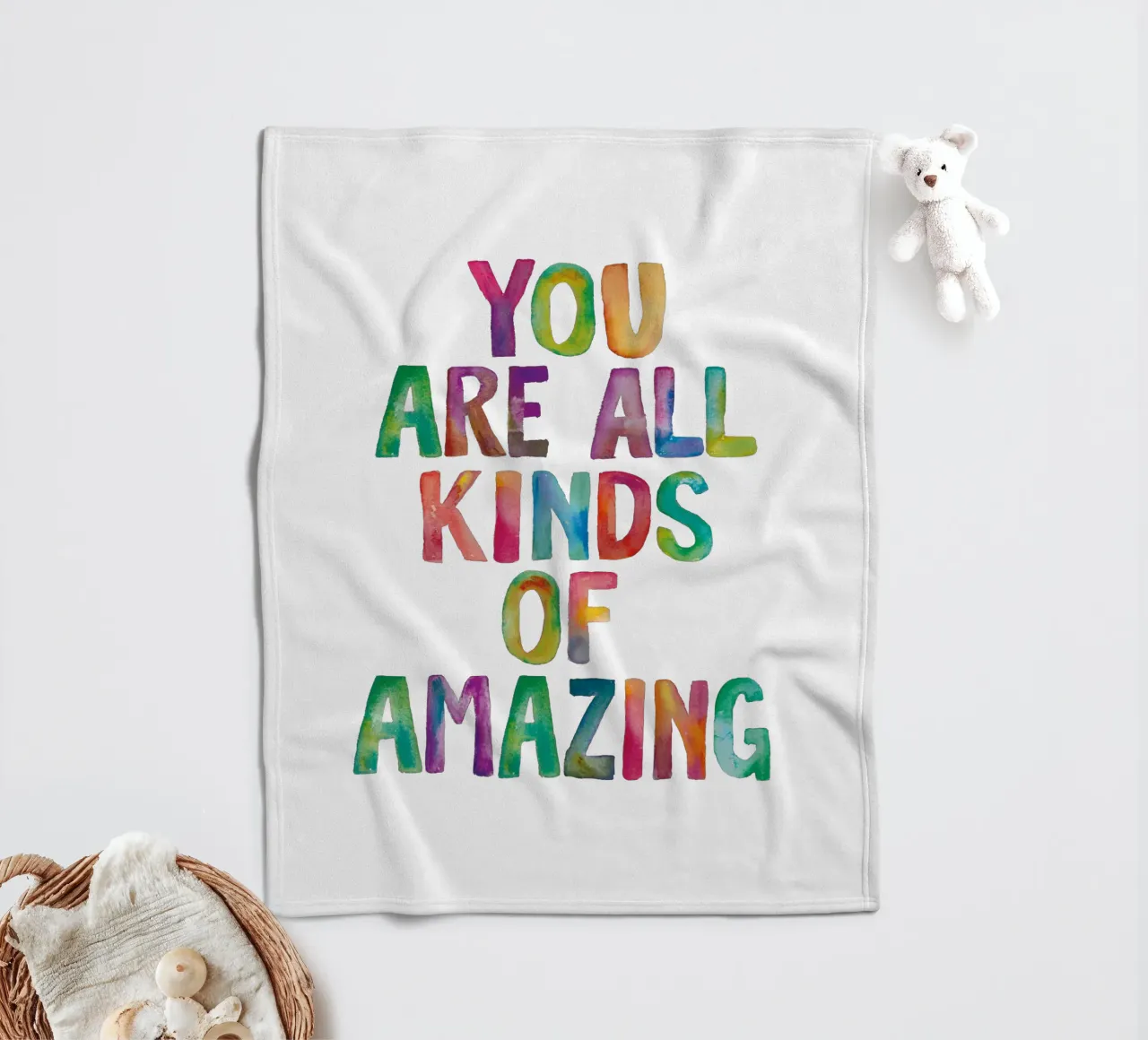 Sei tutti i tipi di incredibile design tipografico arcobaleno coperta in pile da THE MOTIVATED TYPE