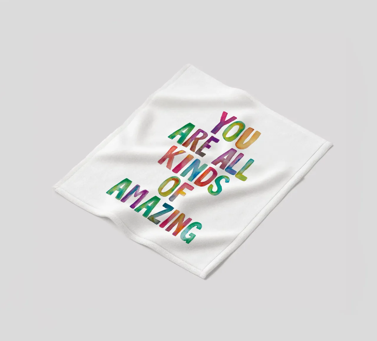 Sei tutti i tipi di incredibile design tipografico arcobaleno coperta in pile da THE MOTIVATED TYPE