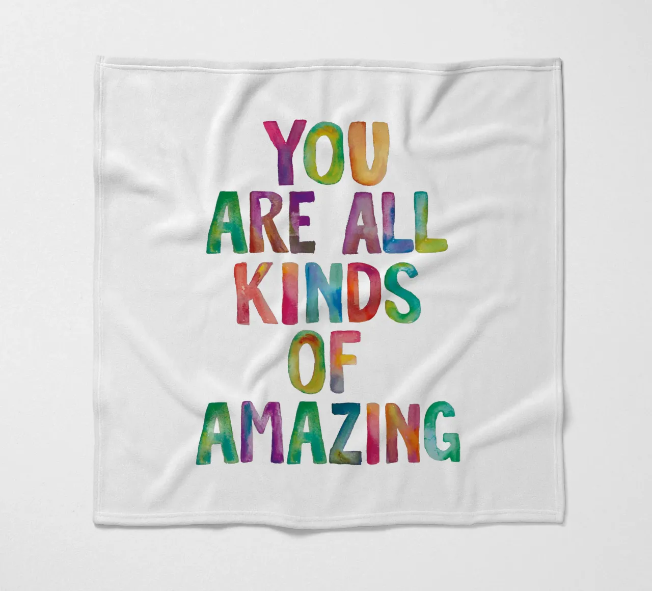 Sei tutti i tipi di incredibile design tipografico arcobaleno coperta in pile da THE MOTIVATED TYPE