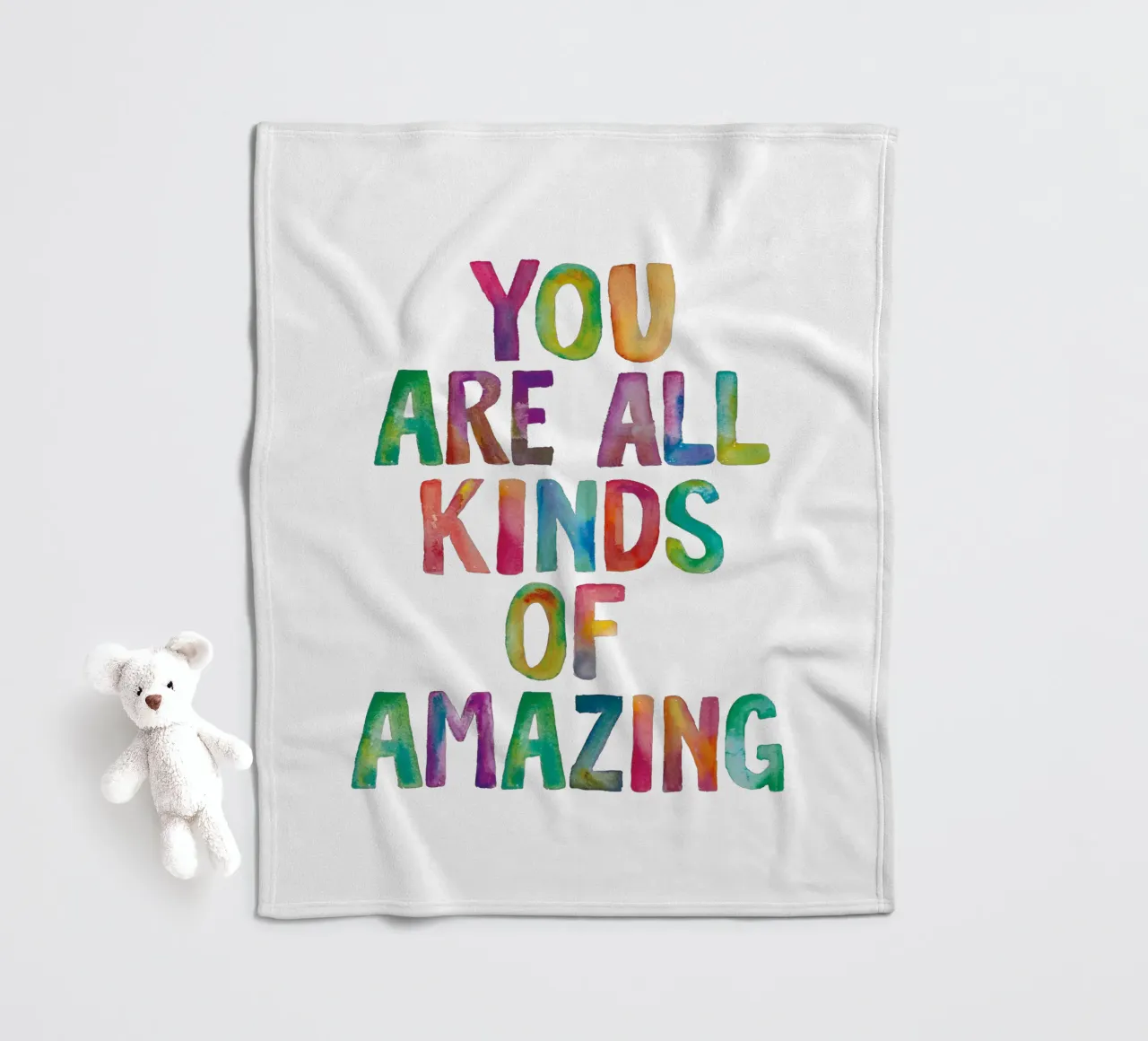 Sei tutti i tipi di incredibile design tipografico arcobaleno coperta in pile da THE MOTIVATED TYPE