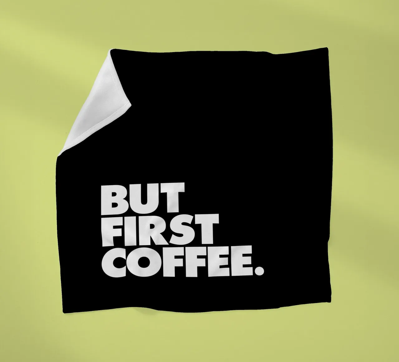 Ma prima il caffè Design tipografico in bianco e nero coperta in pile da THE MOTIVATED TYPE