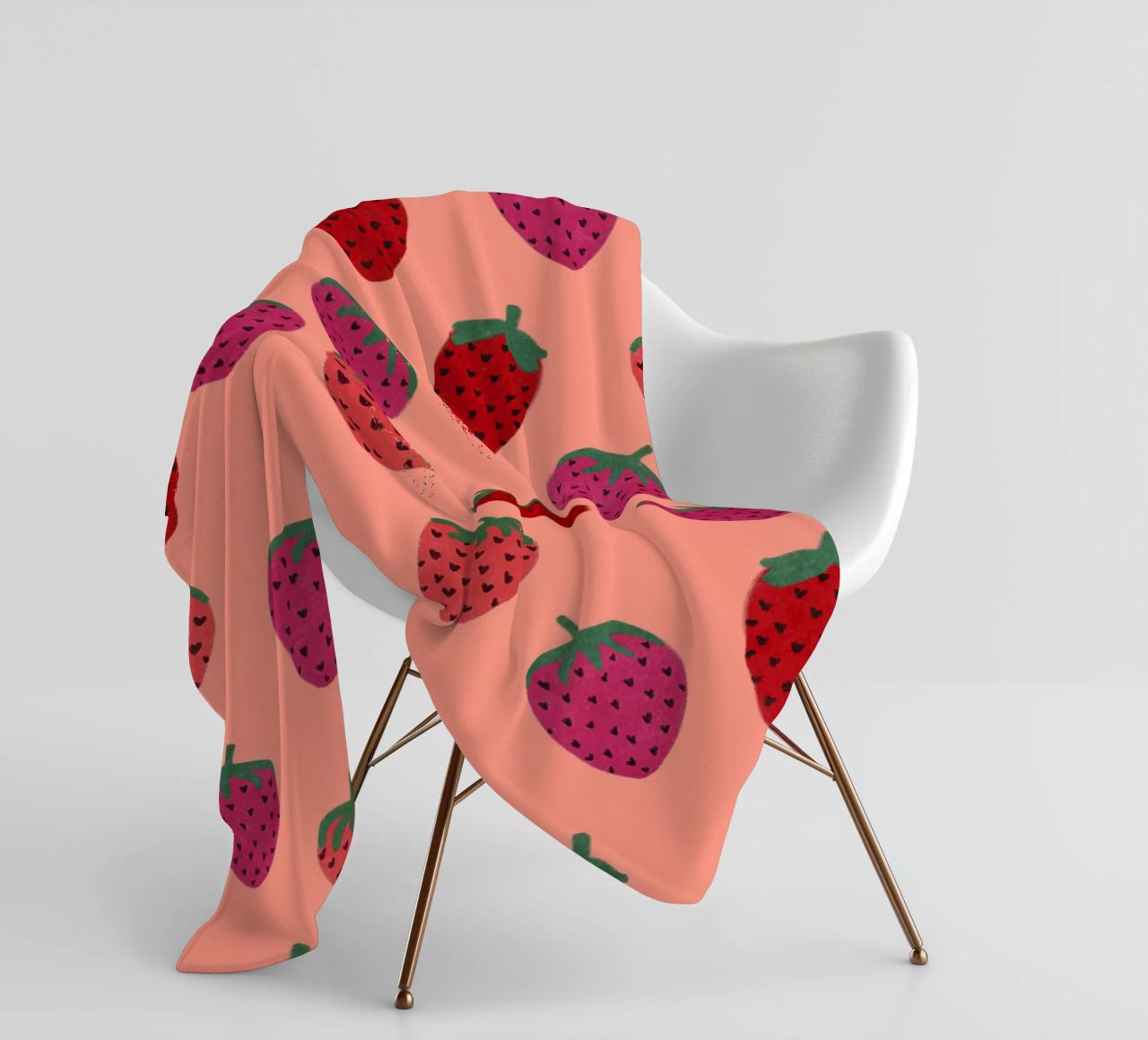 Strawberry Pattern fleece blanket by Illustration Raissa Oltmanns