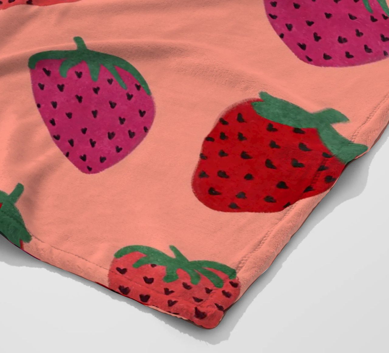 Strawberry Pattern fleece blanket by Illustration Raissa Oltmanns