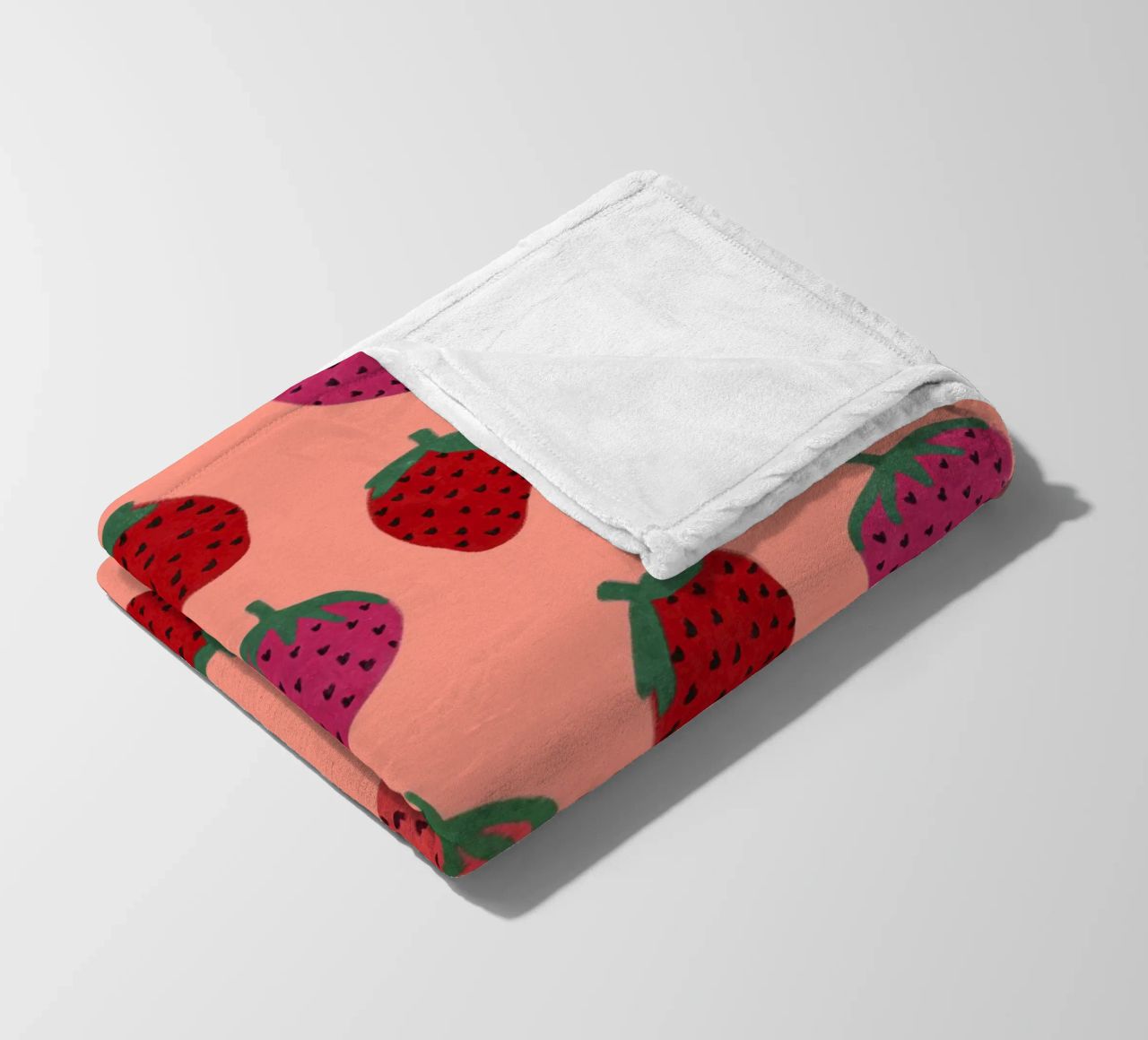 Strawberry Pattern fleece blanket by Illustration Raissa Oltmanns