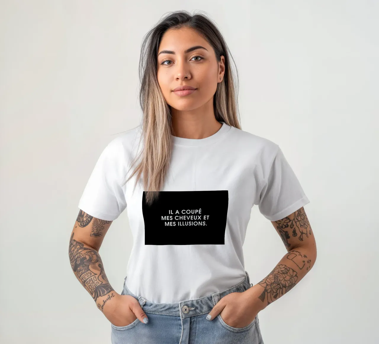 Il a coupé mes cheveux et mes illusions - Black camiseta de Intertitres