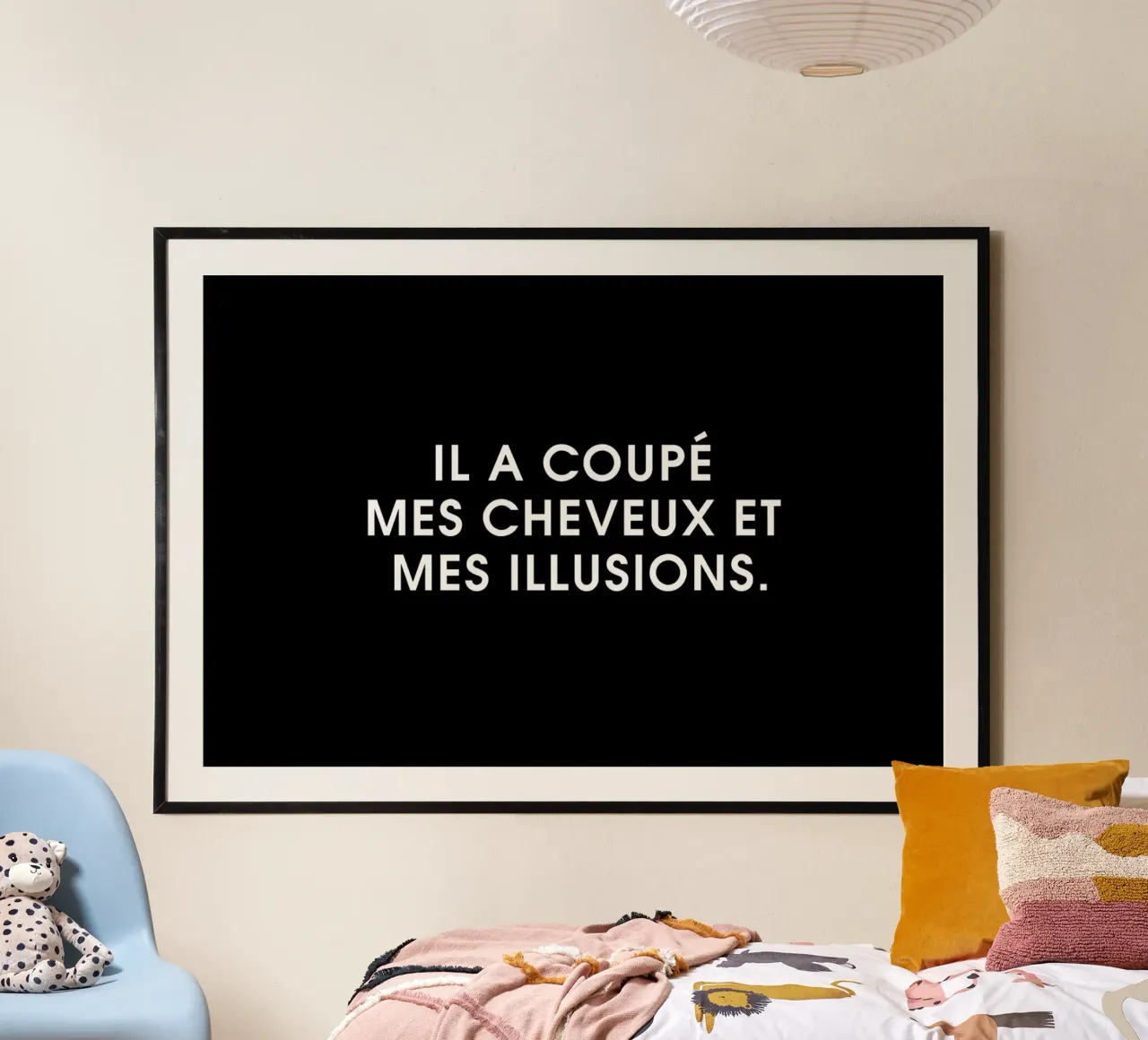 Il a coupé mes cheveux et mes illusions - Black poster by Intertitres