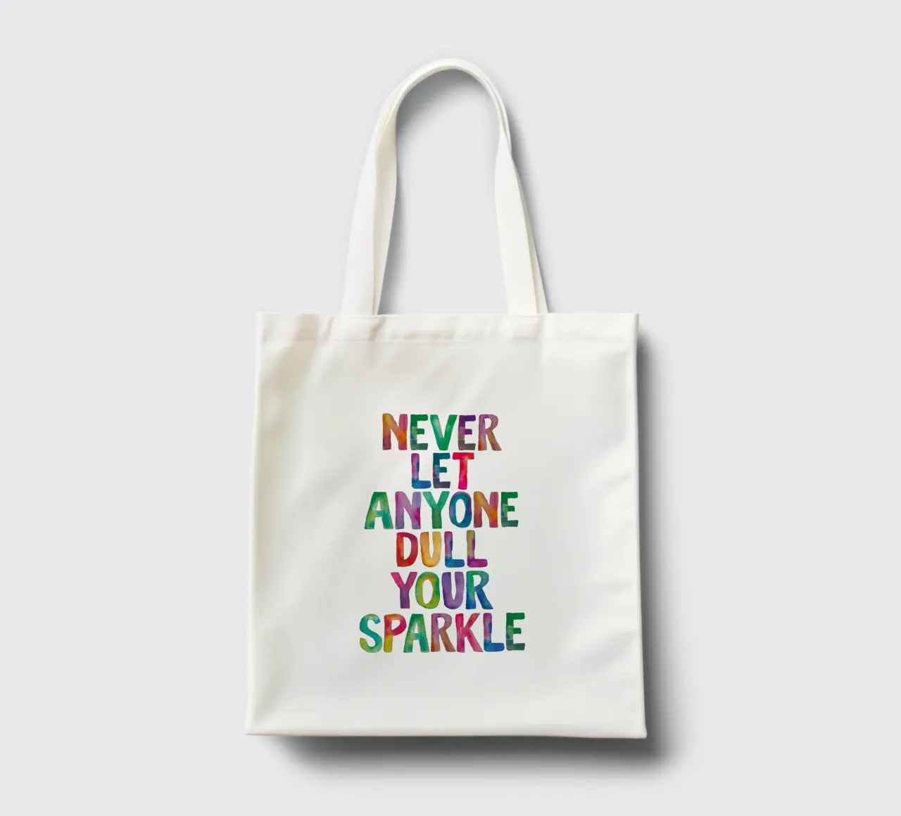 Non permettere mai a nessuno di spegnere il tuo splendore Tipografia arcobaleno Des borsa in juta da THE MOTIVATED TYPE
