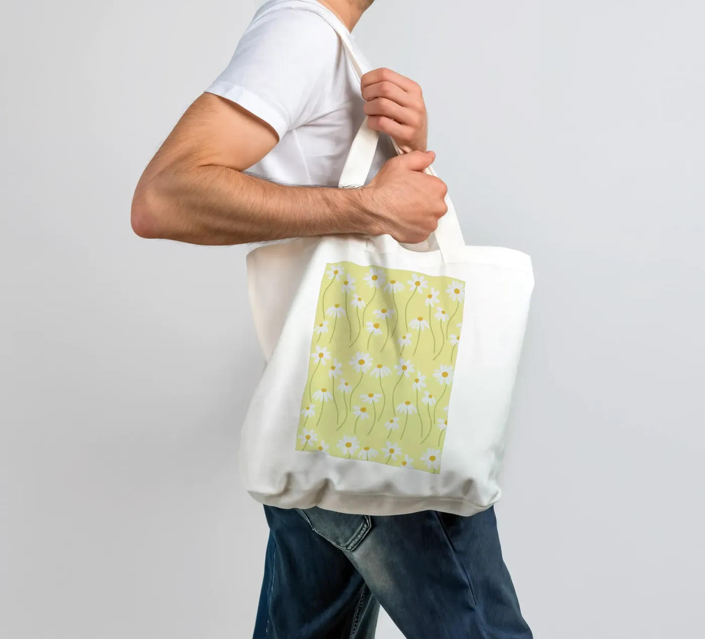 Daisy pattern tote bag by Illustration Raissa Oltmanns