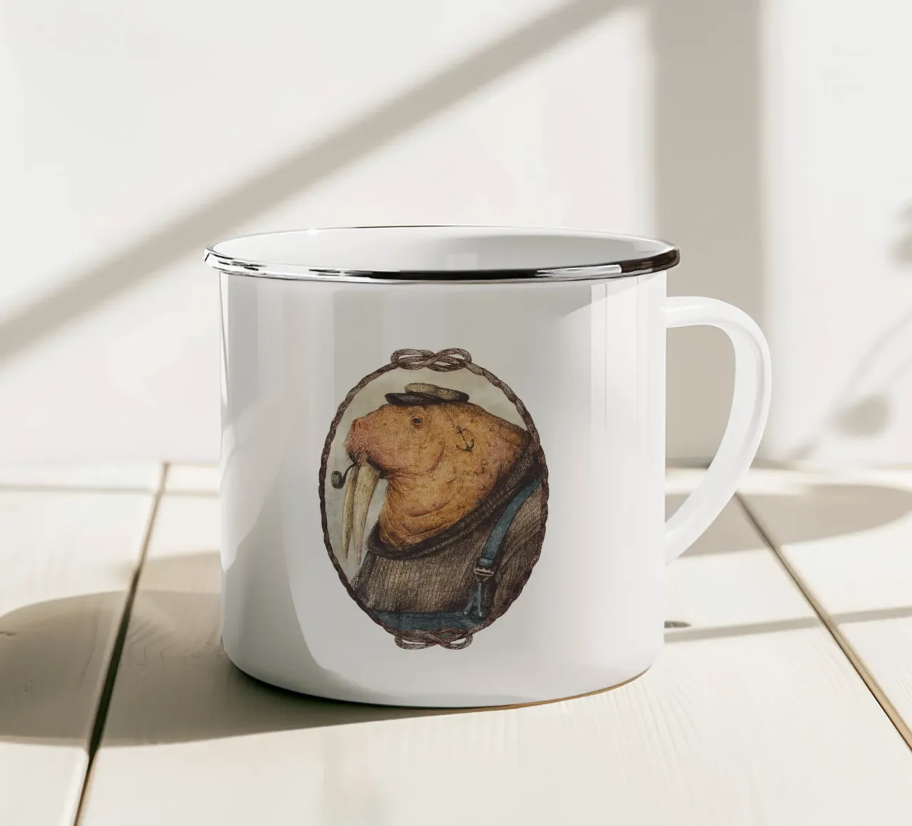 Sailor's Call - Umarme das Flüstern des Ozeans Emaille Tasse von mikekoubou