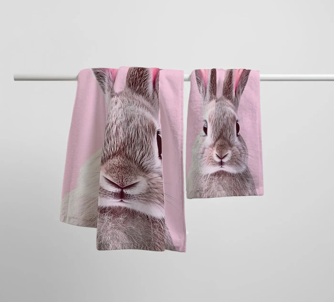 Lapin serviette de bain de Nikis Art Studio