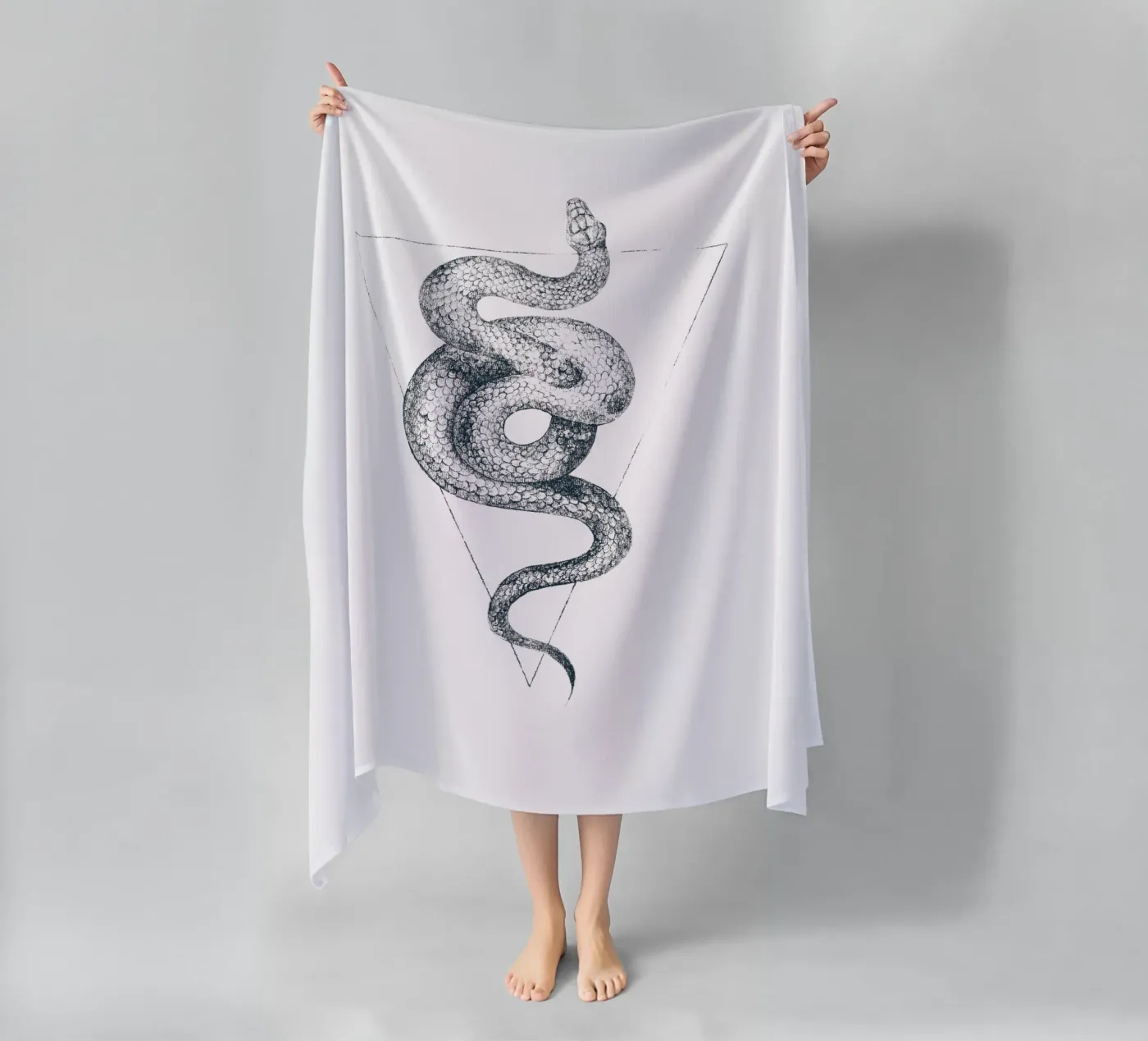 Slang Driehoek strandhanddoek van mikekoubou