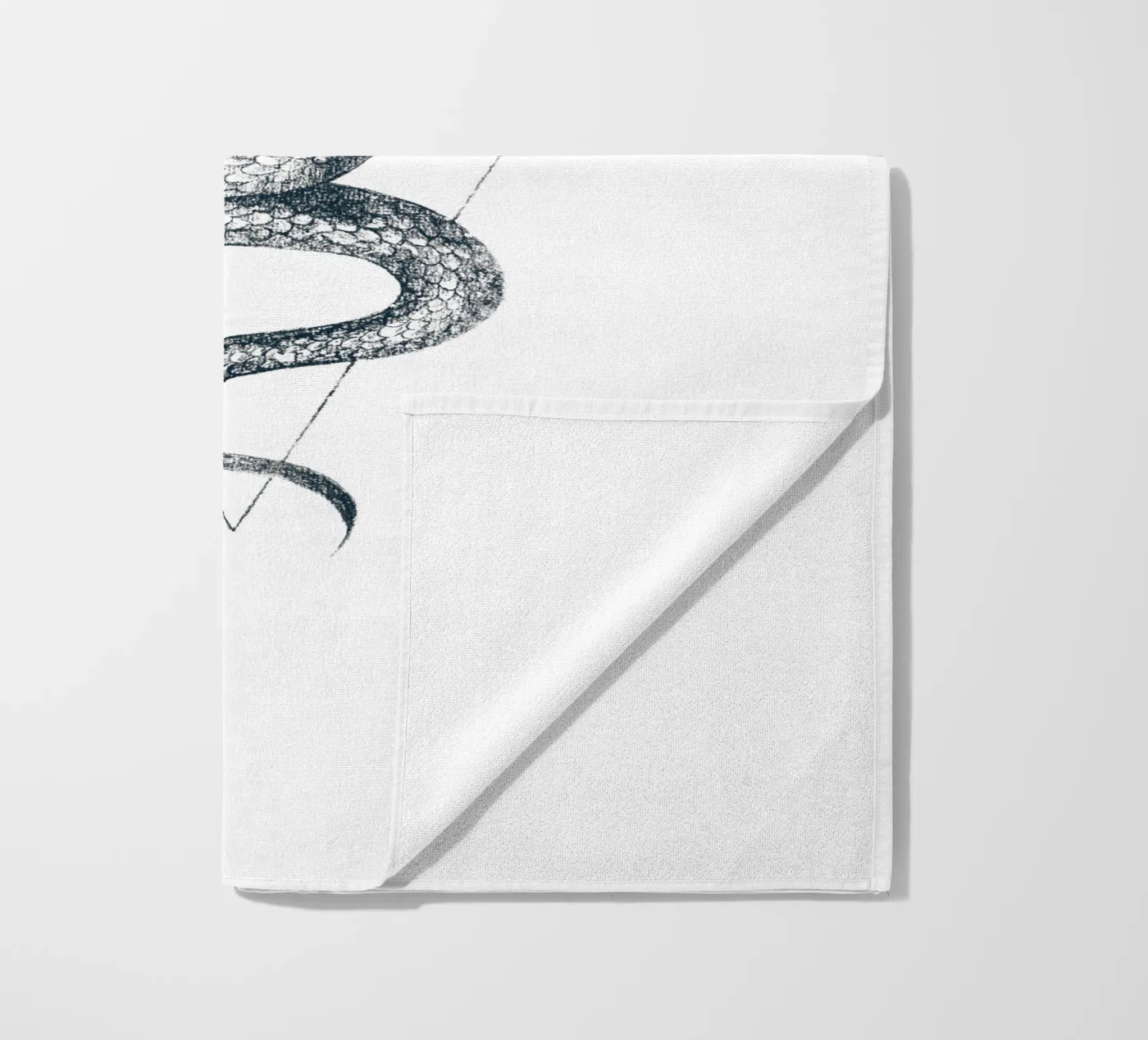 Slang Driehoek strandhanddoek van mikekoubou