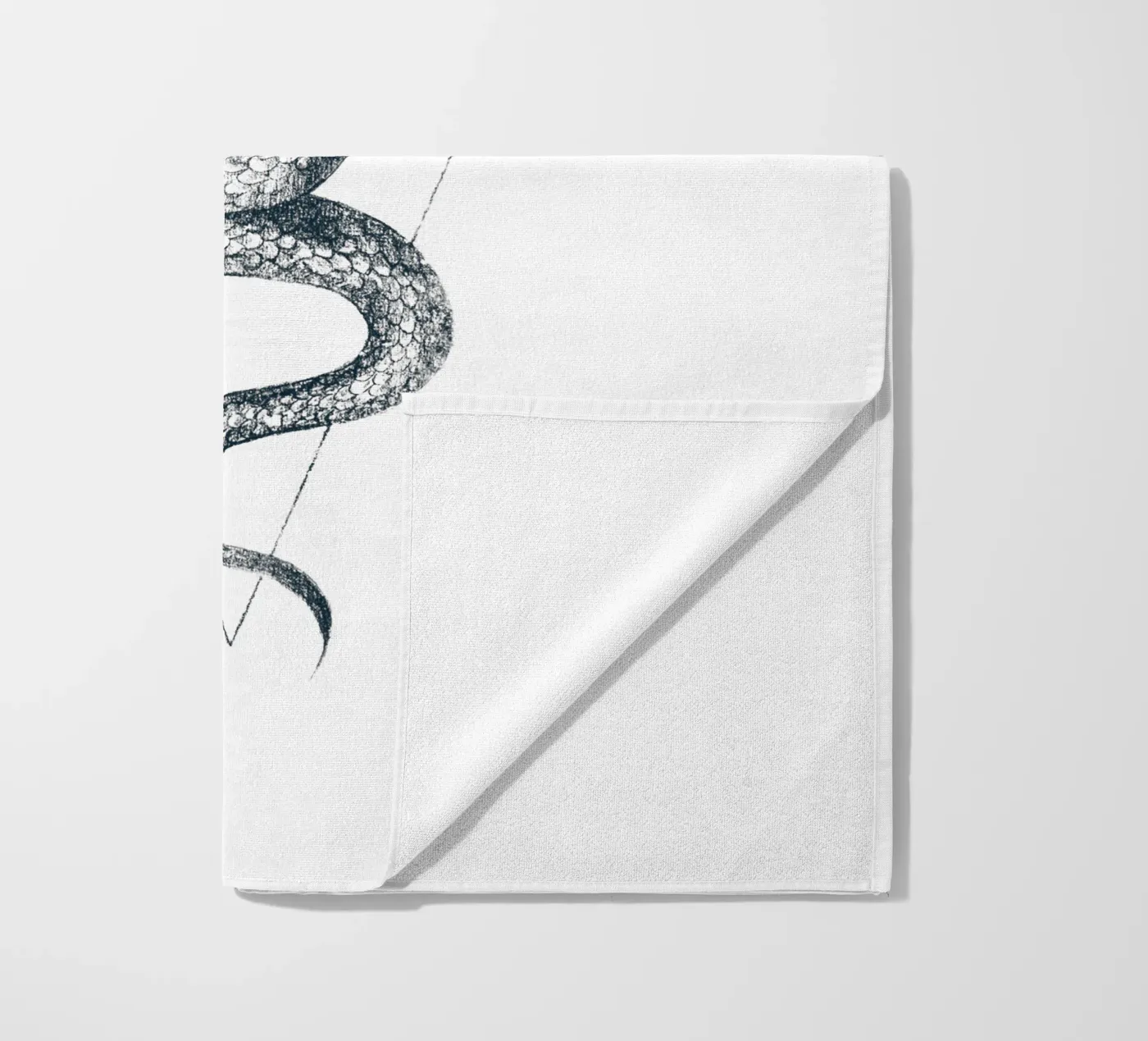 Slang Driehoek strandhanddoek van mikekoubou