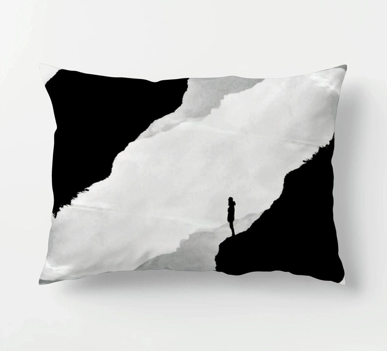 White Isolation a girl standing at the edge of a cliff cuscino da Stoian Hitrov
