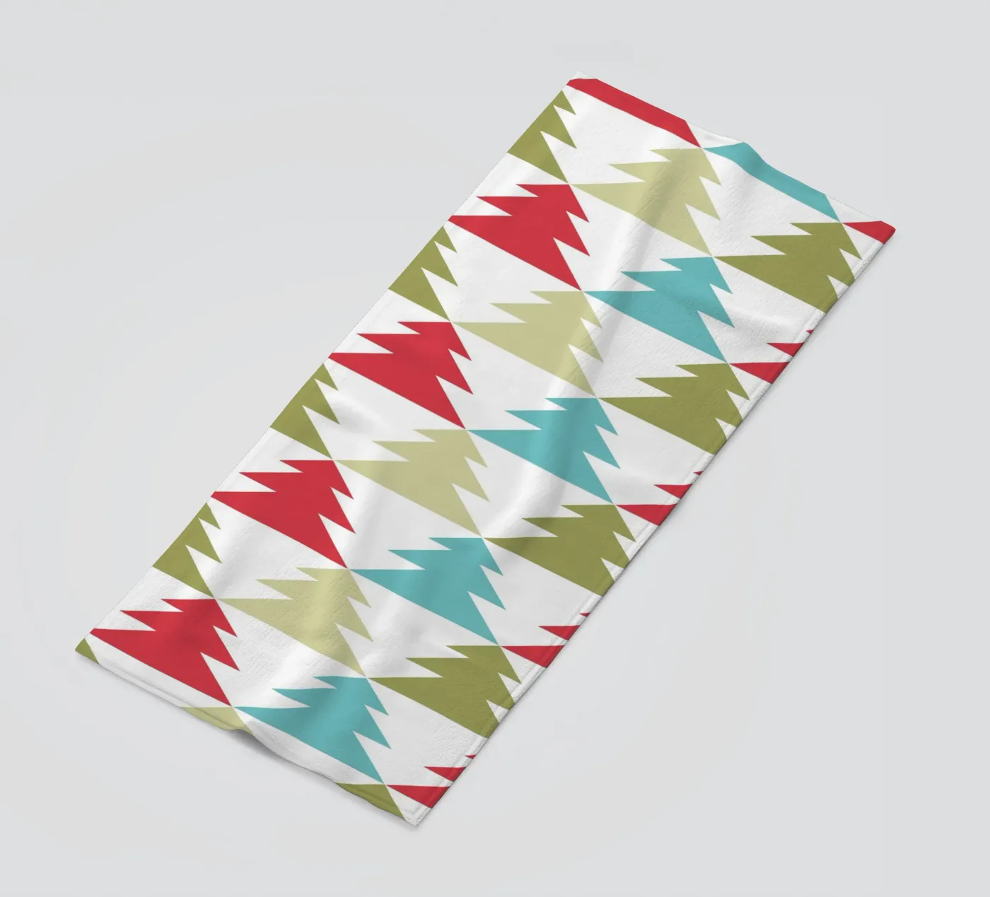 Geometric Tree Pattern Strandtuch von Kim Hubball Studio