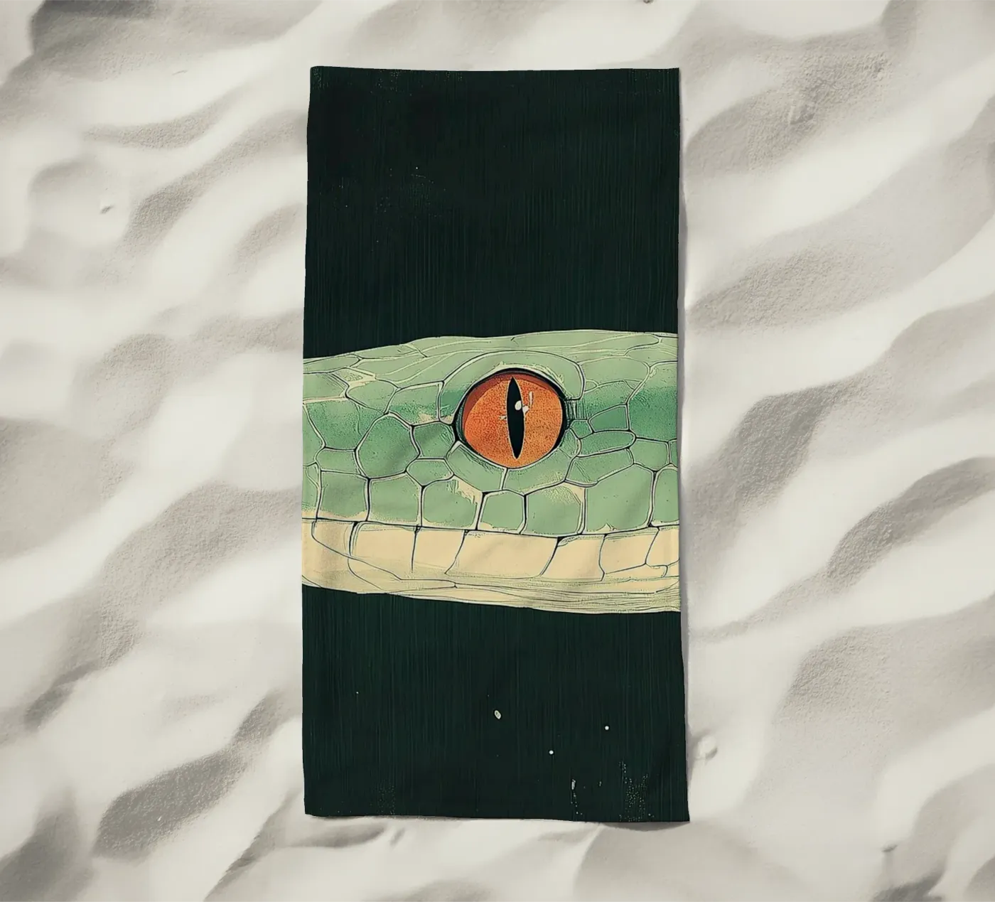 Snake strandhanddoek van Nikis Art Studio