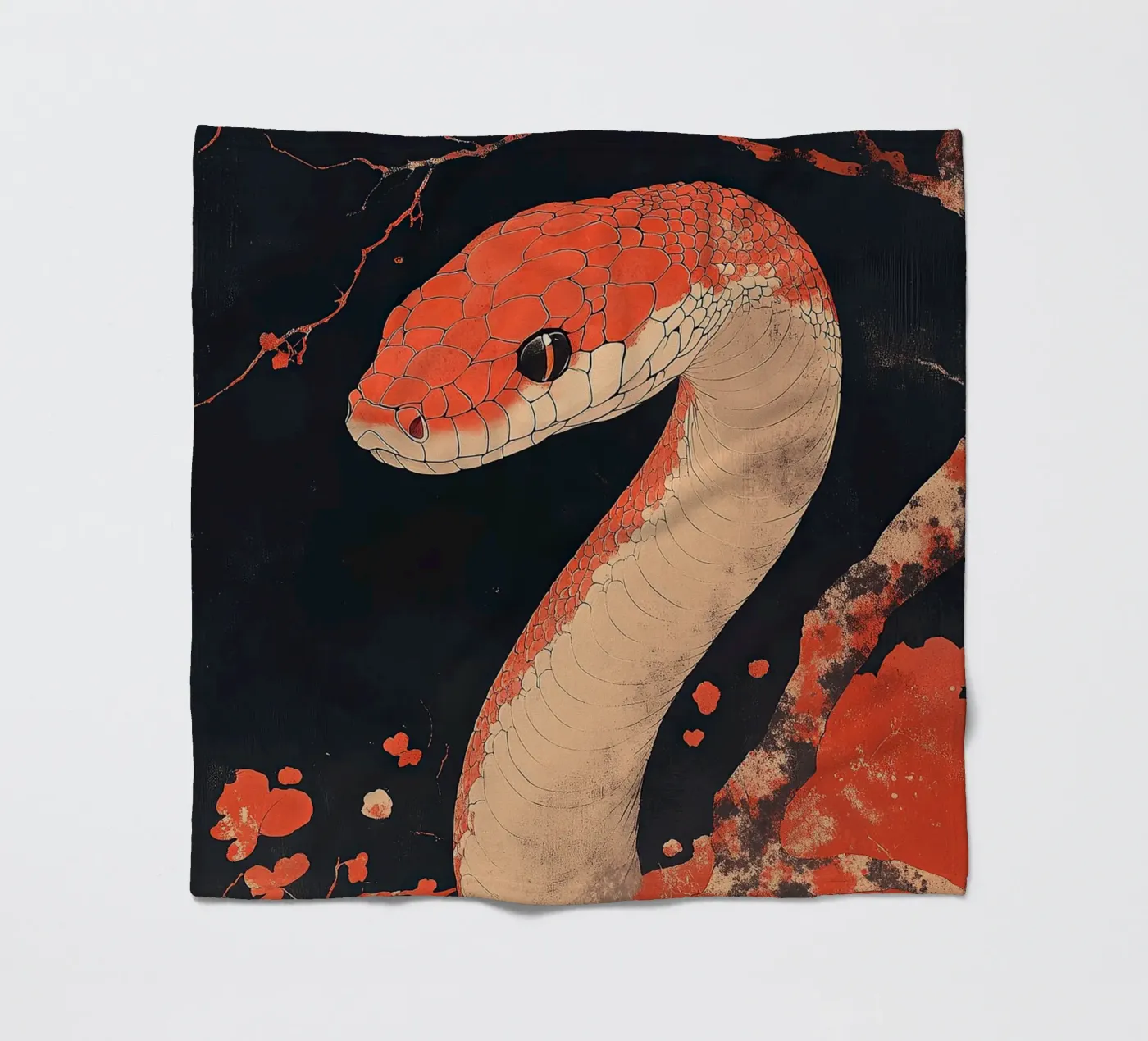 Serpente coperta in pile da Nikis Art Studio