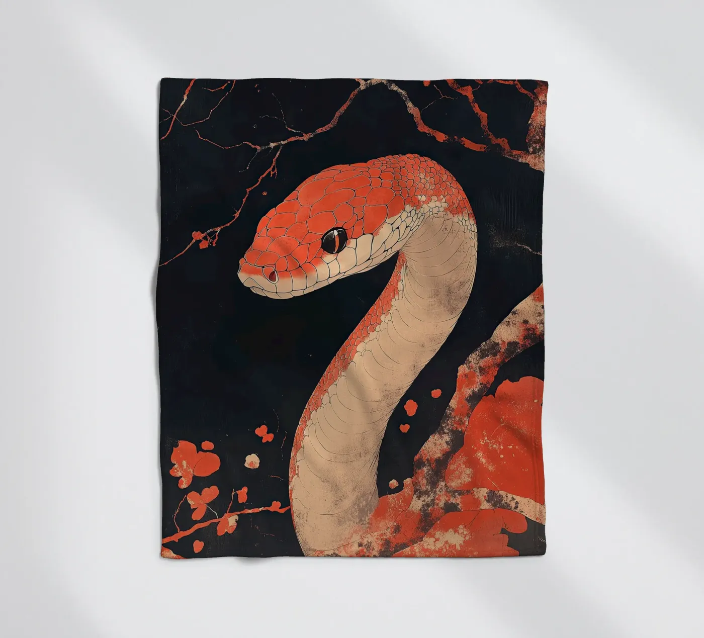 Serpente coperta in pile da Nikis Art Studio