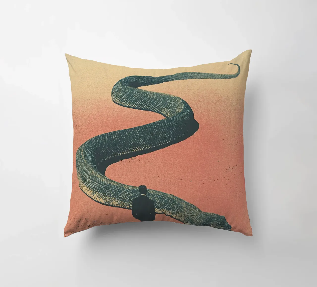 Serpente cuscino da Nikis Art Studio