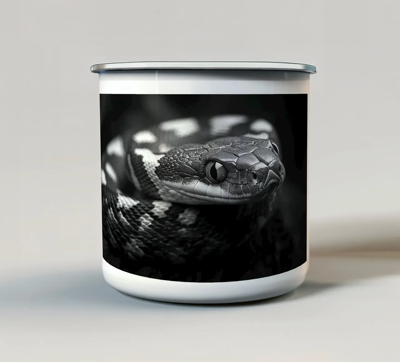 Serpente tazza in smalto da Nikis Art Studio