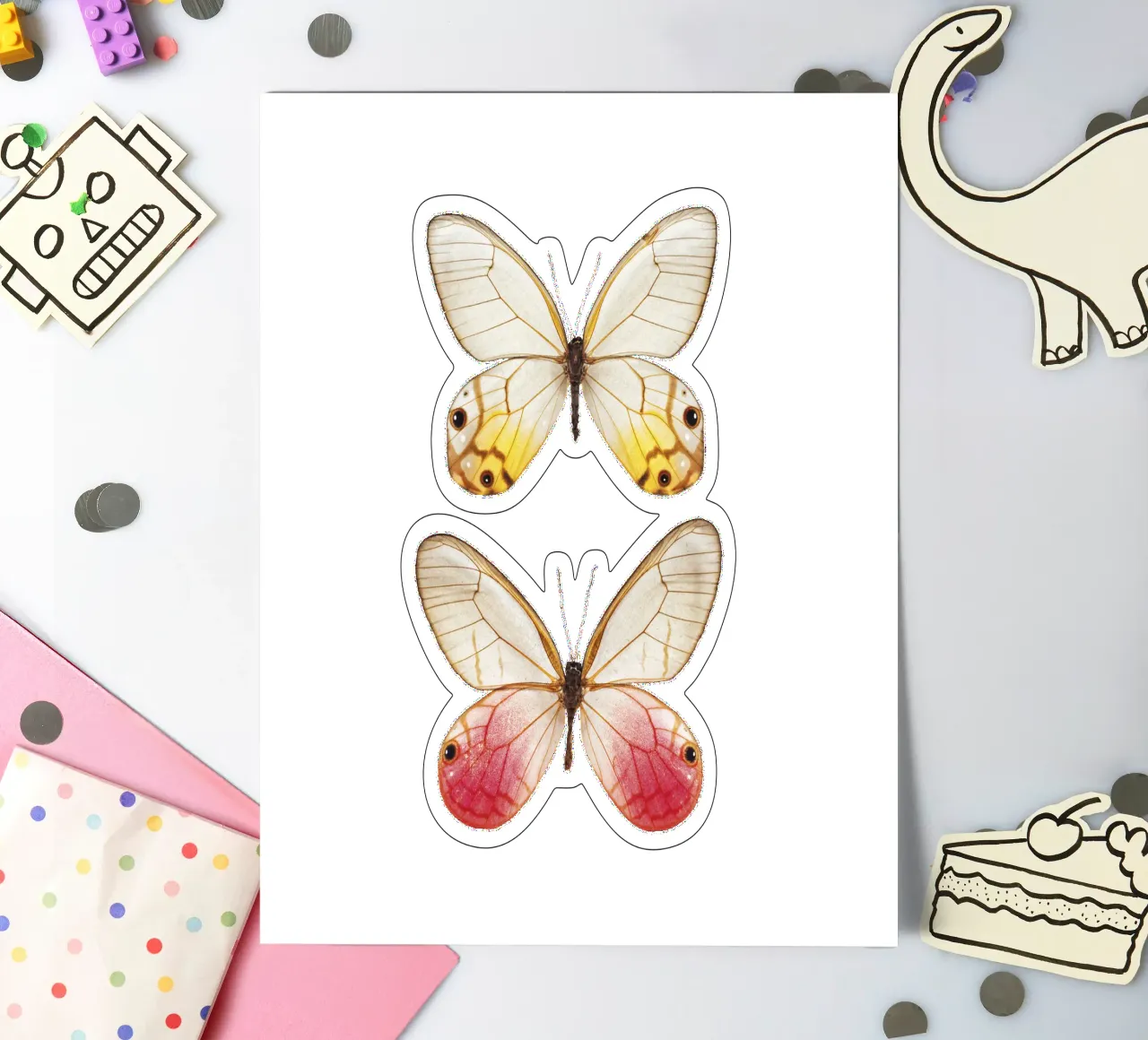 Élégance douce : Papillon jaune et rose planche autocollant de Curious Collections by Marielle Leenders