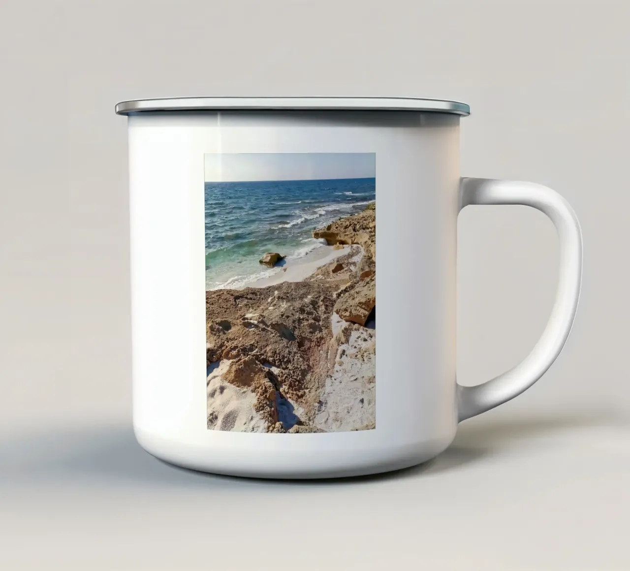 Spiaggia Arutas Sardegna tazza in smalto da Kiroiharu