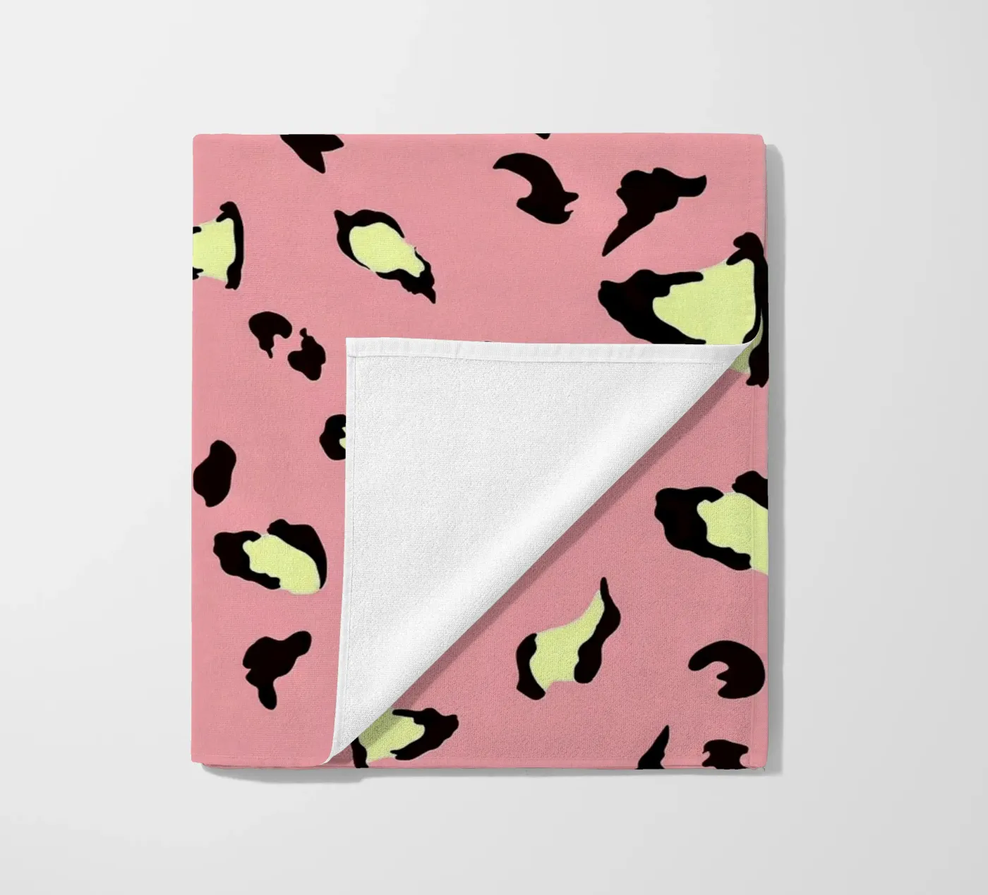 Pop Leopard Pattern Strandtuch von Kiroiharu