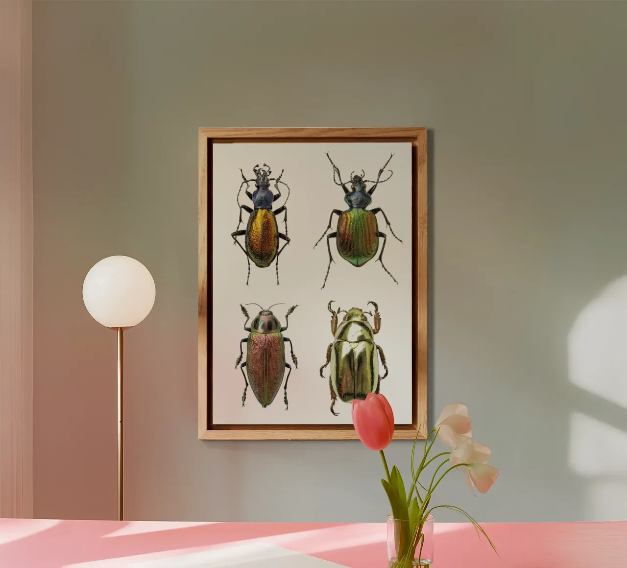 Schimmernde Juwelen: Vier schimmernde Käfer Alu-Dibond von Curious Collections by Marielle Leenders