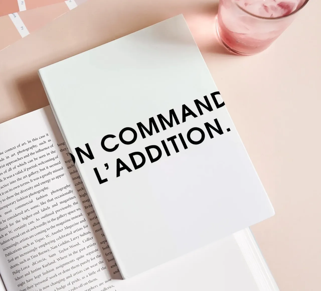 On commande l'addition - White notebook by Intertitres