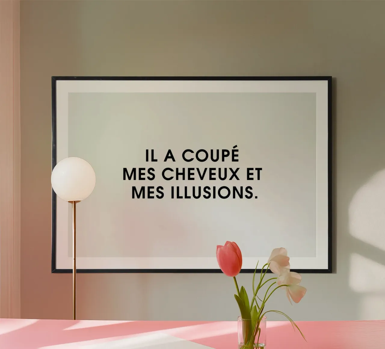 Il a coupé mes cheveux et mes illusions - White poster con telaio in alluminio da Intertitres
