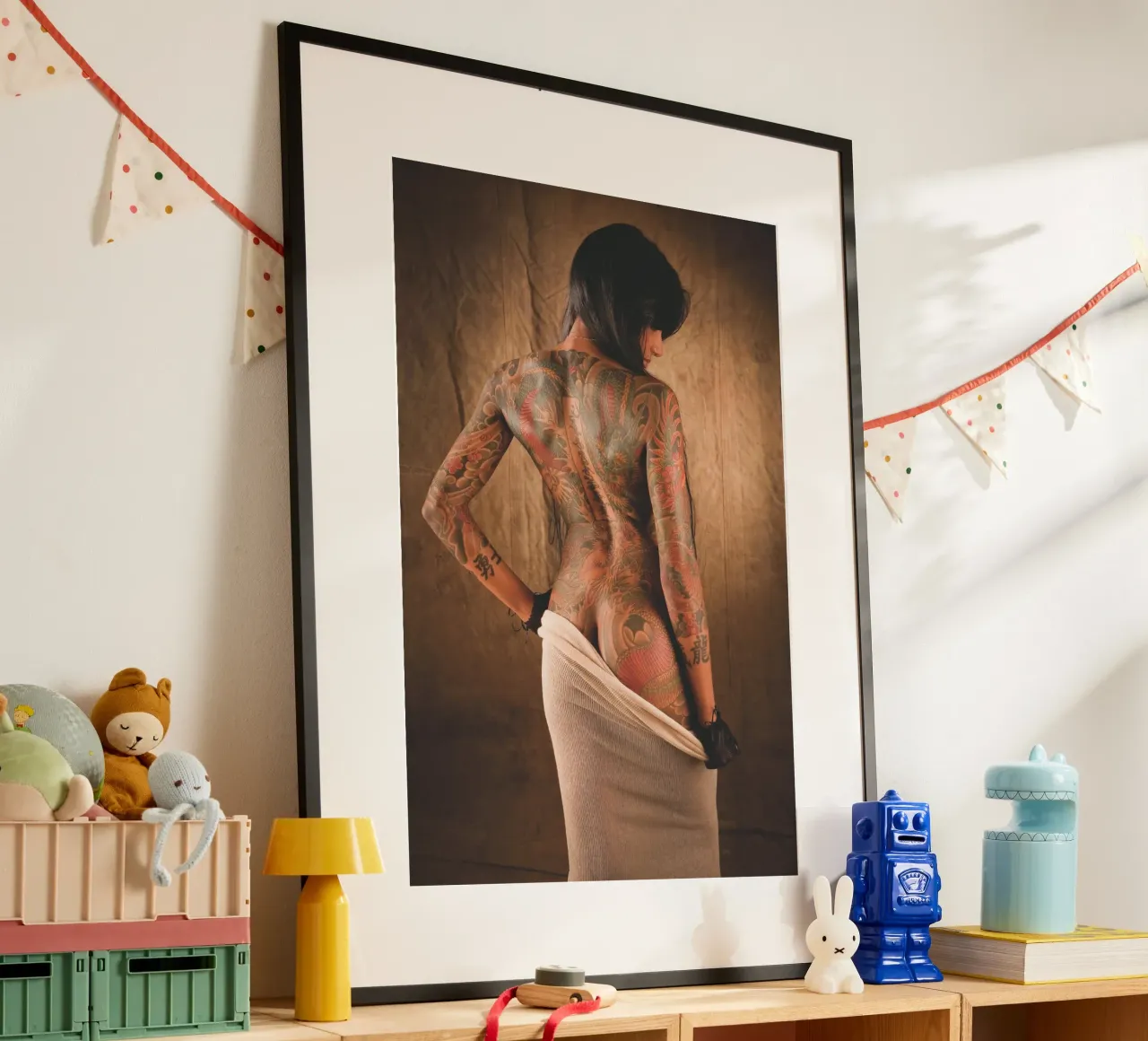 Modello tatuato poster da Dave Hare Photography