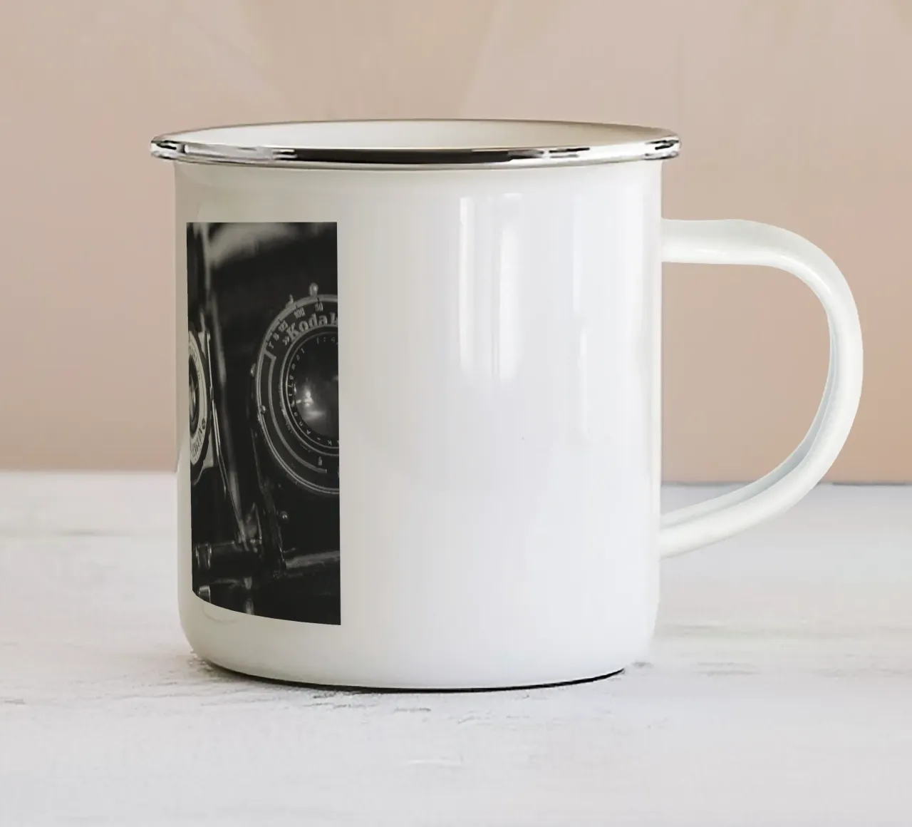 Telecamera King Penguin tazza in smalto da Dave Hare Photography