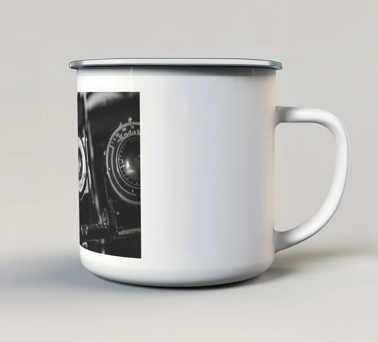Telecamera King Penguin tazza in smalto da Dave Hare Photography
