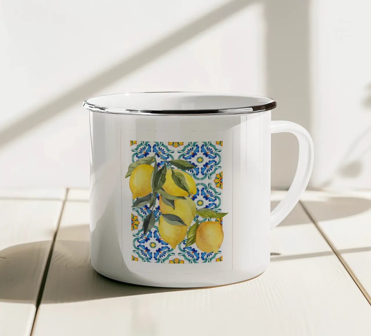 Stampa piastrelle blu limone tazza in smalto da Bella Studio