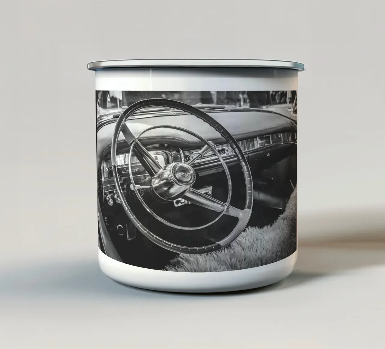 Cadillac tazza in smalto da Dave Hare Photography