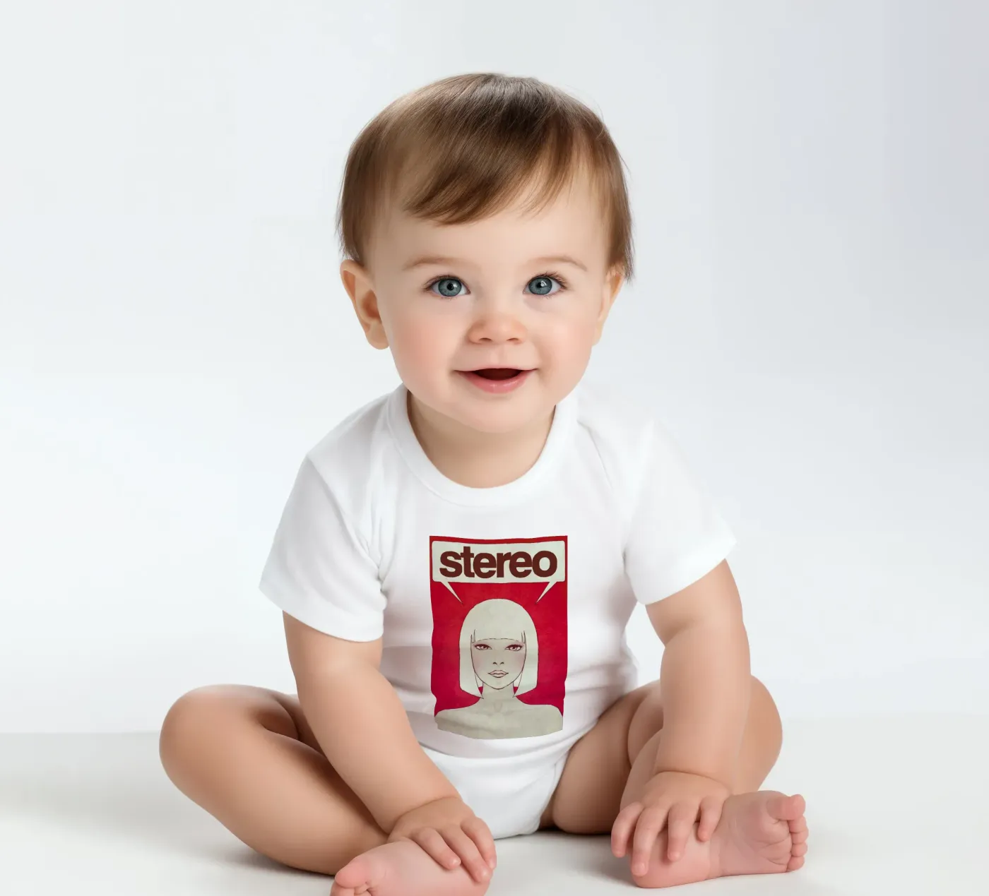 Stereo short-sleeve baby romper by Kuba Gornowicz