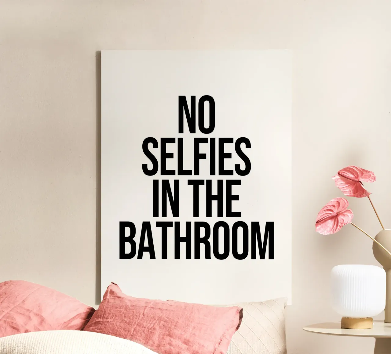 Niente selfie in bagno tela da Paigaam Studio