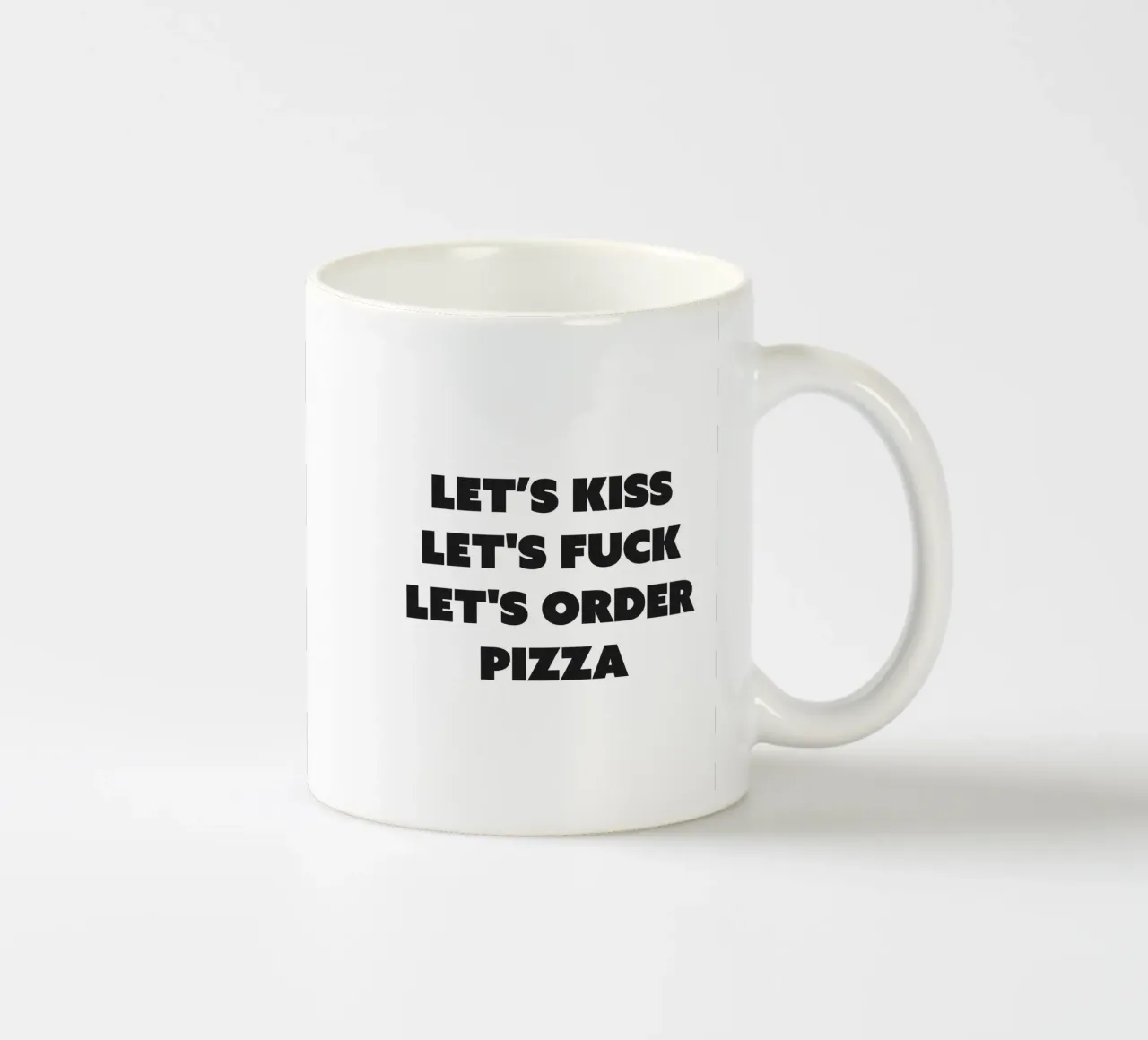 Let's order pizza quote tazza in ceramica da Paigaam Studio