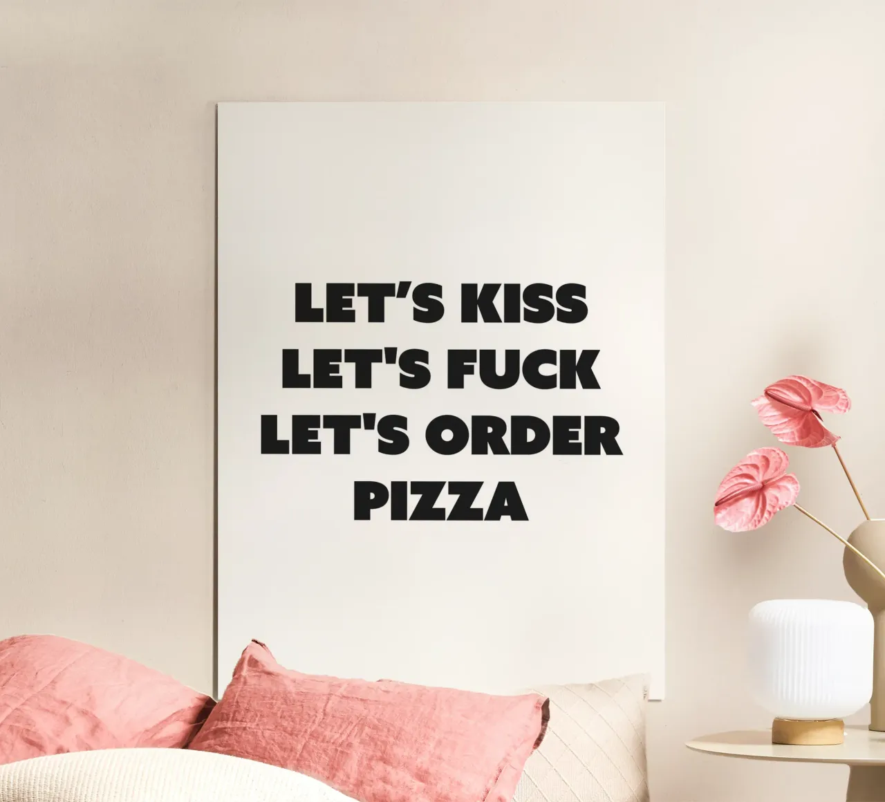 Let's order pizza quote poster con telaio in legno da Paigaam Studio