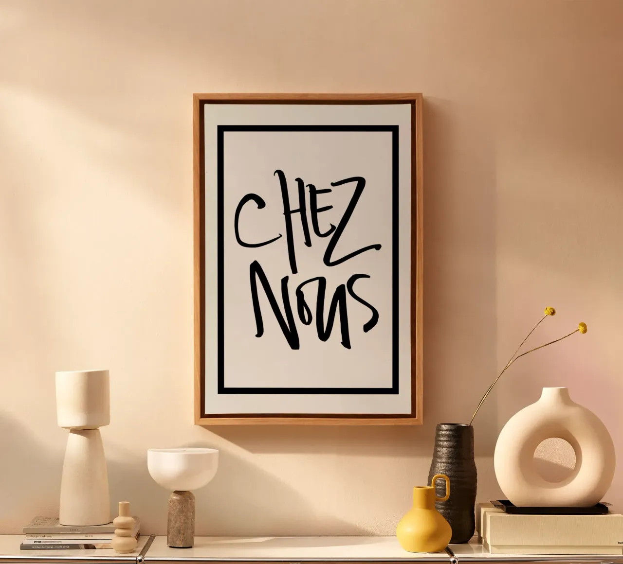 Chez Nous tela con Cornice a cassetta da Kristen Polsinelli