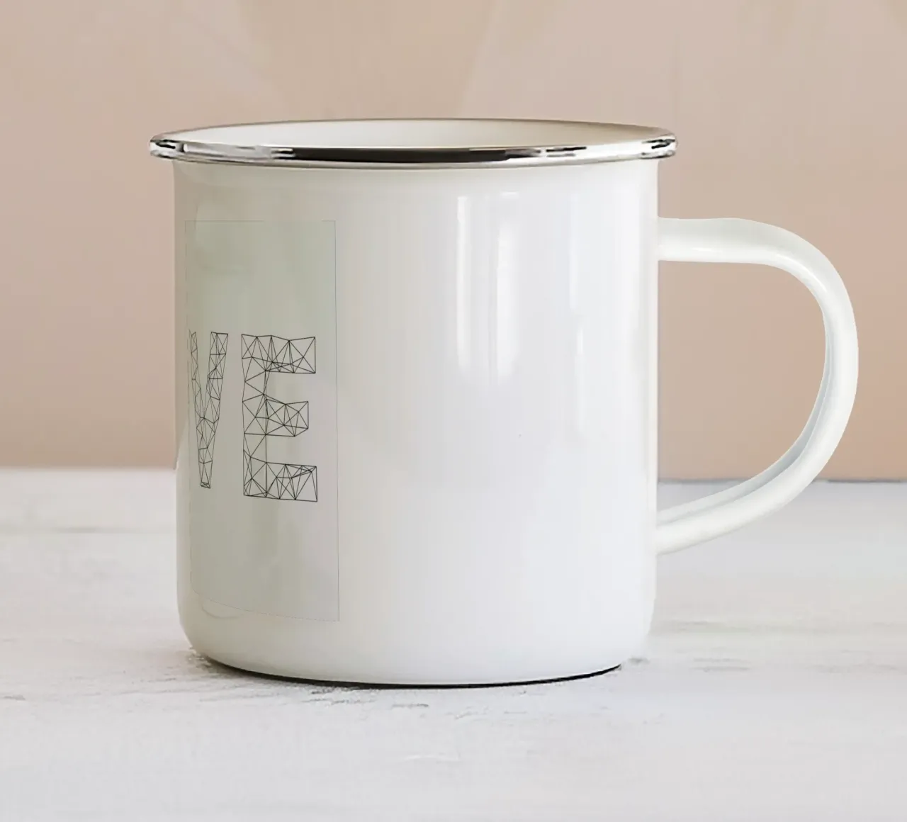 Love tazza in smalto da Studio Nahili