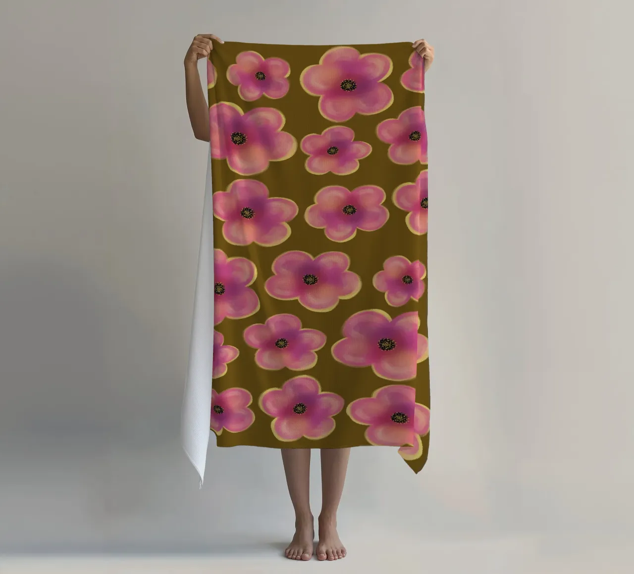 Bold Pink Blossom -Pattern telo mare da Illustration Raissa Oltmanns